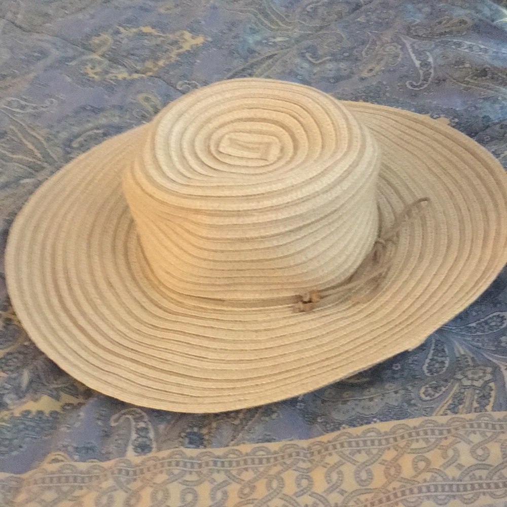 NWOT Croft and Barrow straw hat
